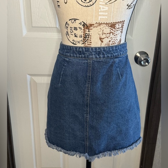 Forever 21 Denim Skirt - Picture 3 of 9
